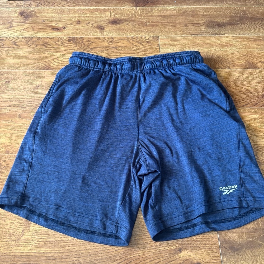 Reebok Men's Blue Performance Athletic Shorts size M